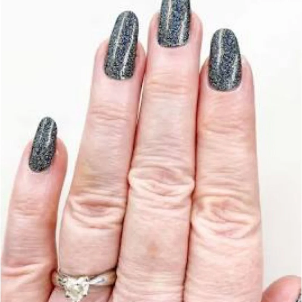 Color Street RETIRED Soho-Over It Glitter Nail Set